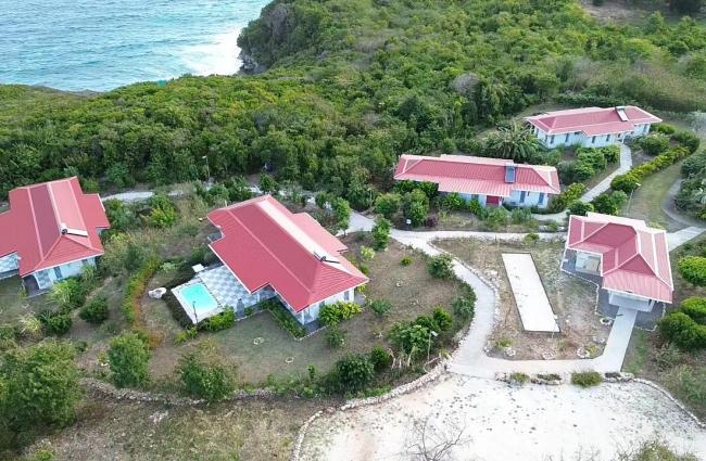 LES ESSENCES DE MENARD